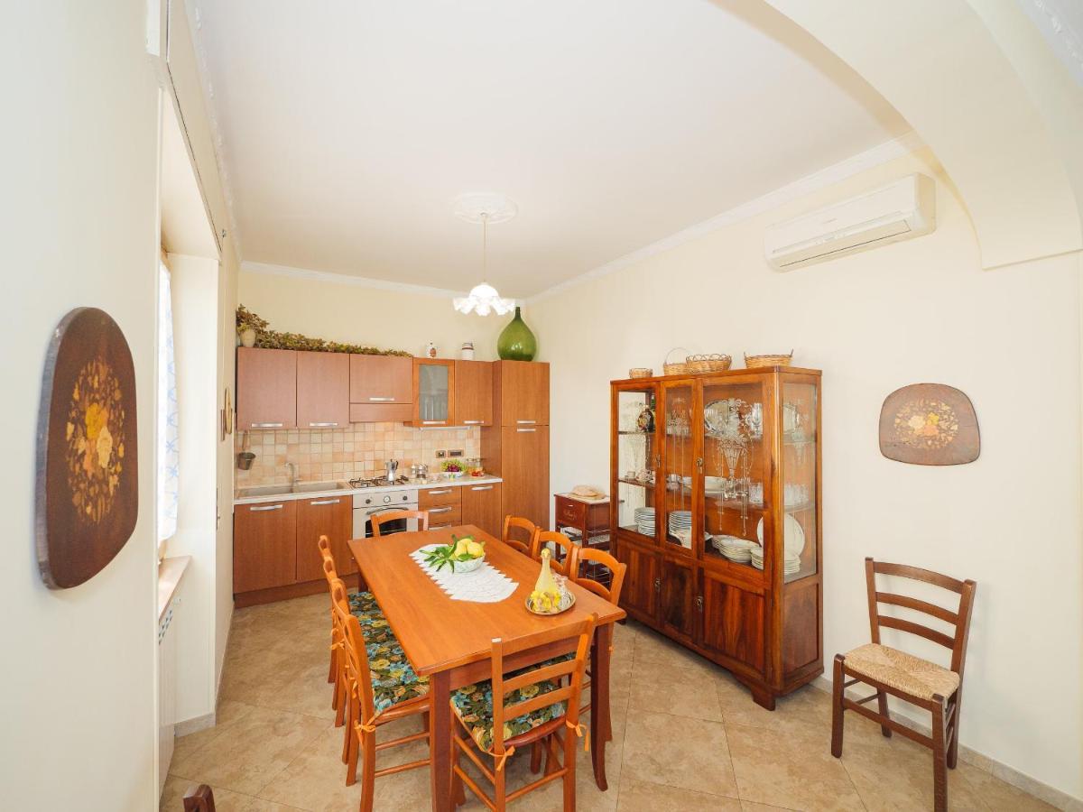 Aranci Apt 67 - Sorrento Centre And Vesuvius View Екстер'єр фото